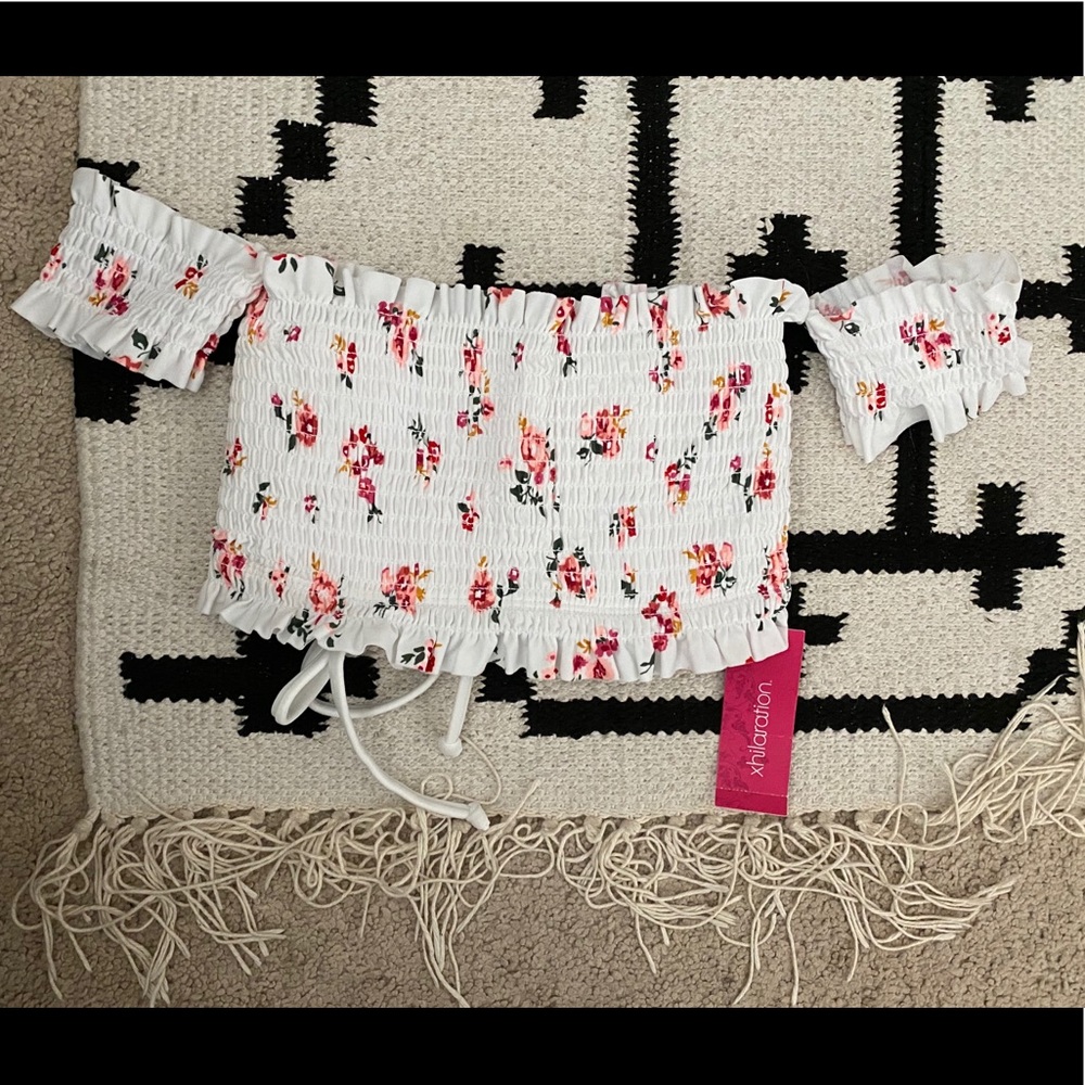 NWT Off-The Shoulder Bikini Top